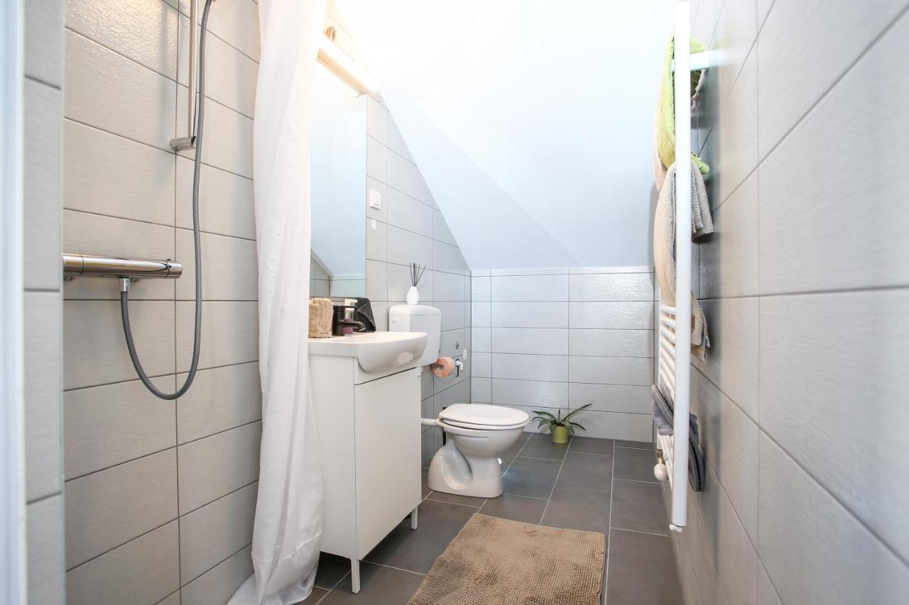 White Rooms Arena Zagabria Esterno foto